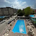 Garden Hotel 3*