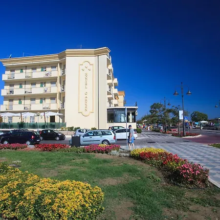 Hotel Garden 3*