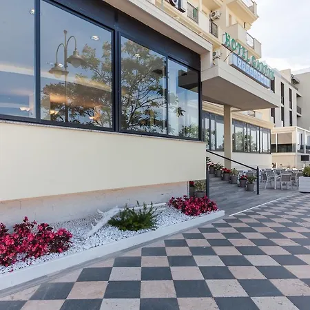 Hotel Garden 3*