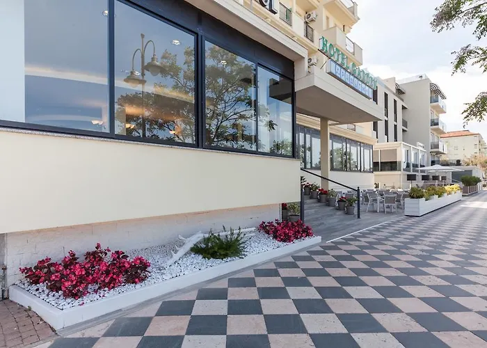 Hotel Garden 3*