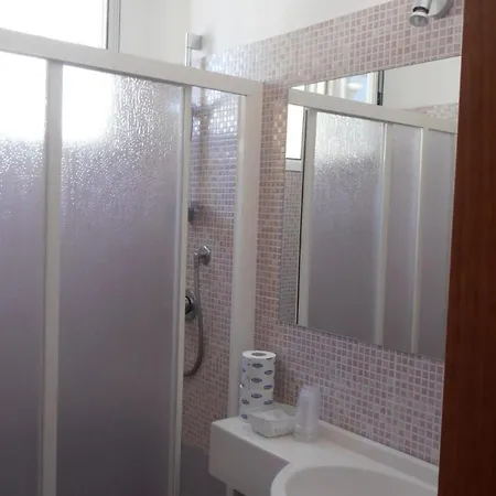 Отель Garden 3*