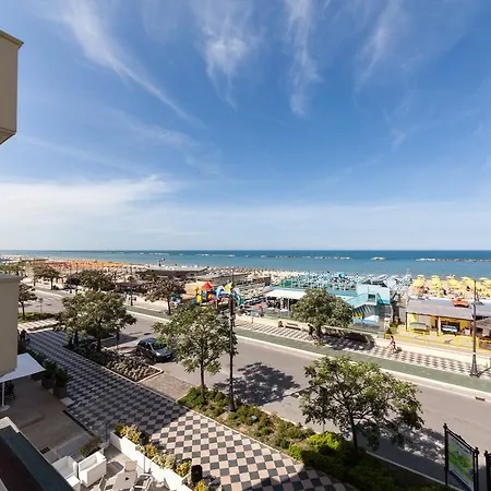 Отель Garden 3*