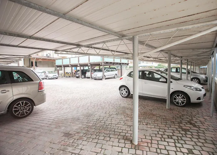 花园酒店 切塞纳蒂科